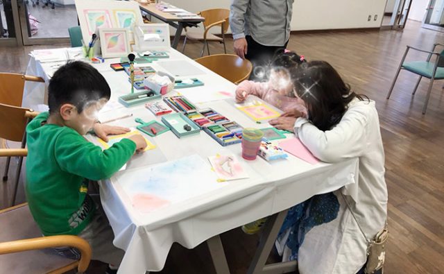 3歳子どもパステルシャインアート